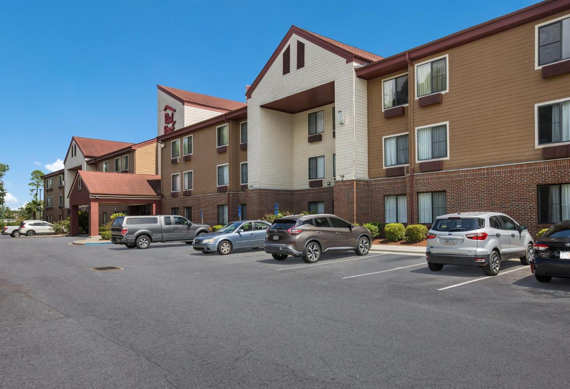 Red Roof Inn&Suites Savannah Airport Pooler Bagian luar foto