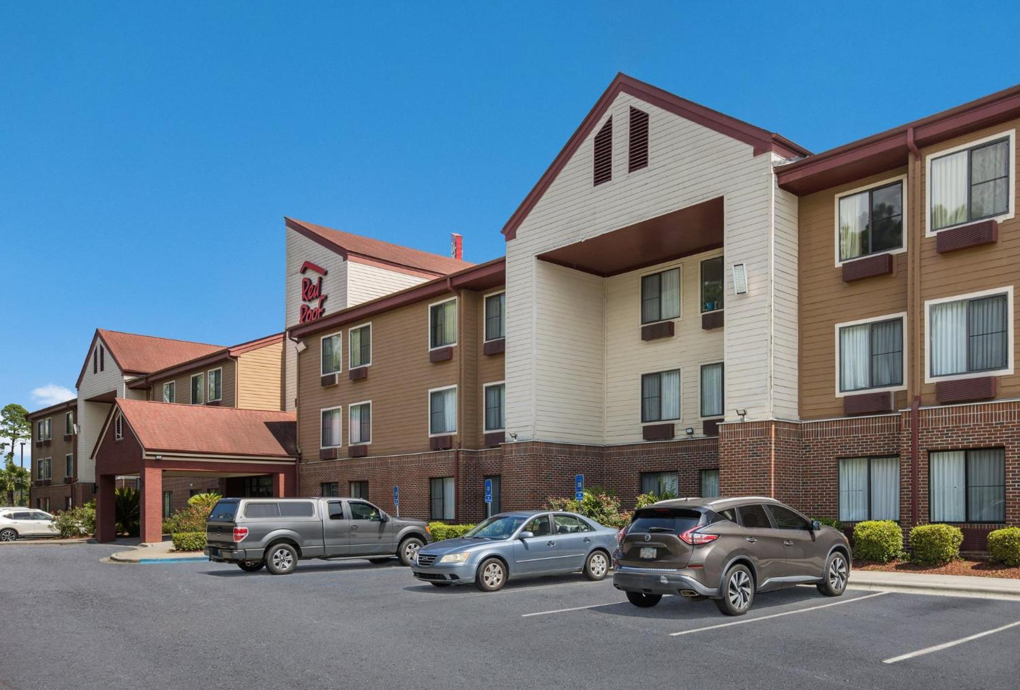 Red Roof Inn&Suites Savannah Airport Pooler Bagian luar foto