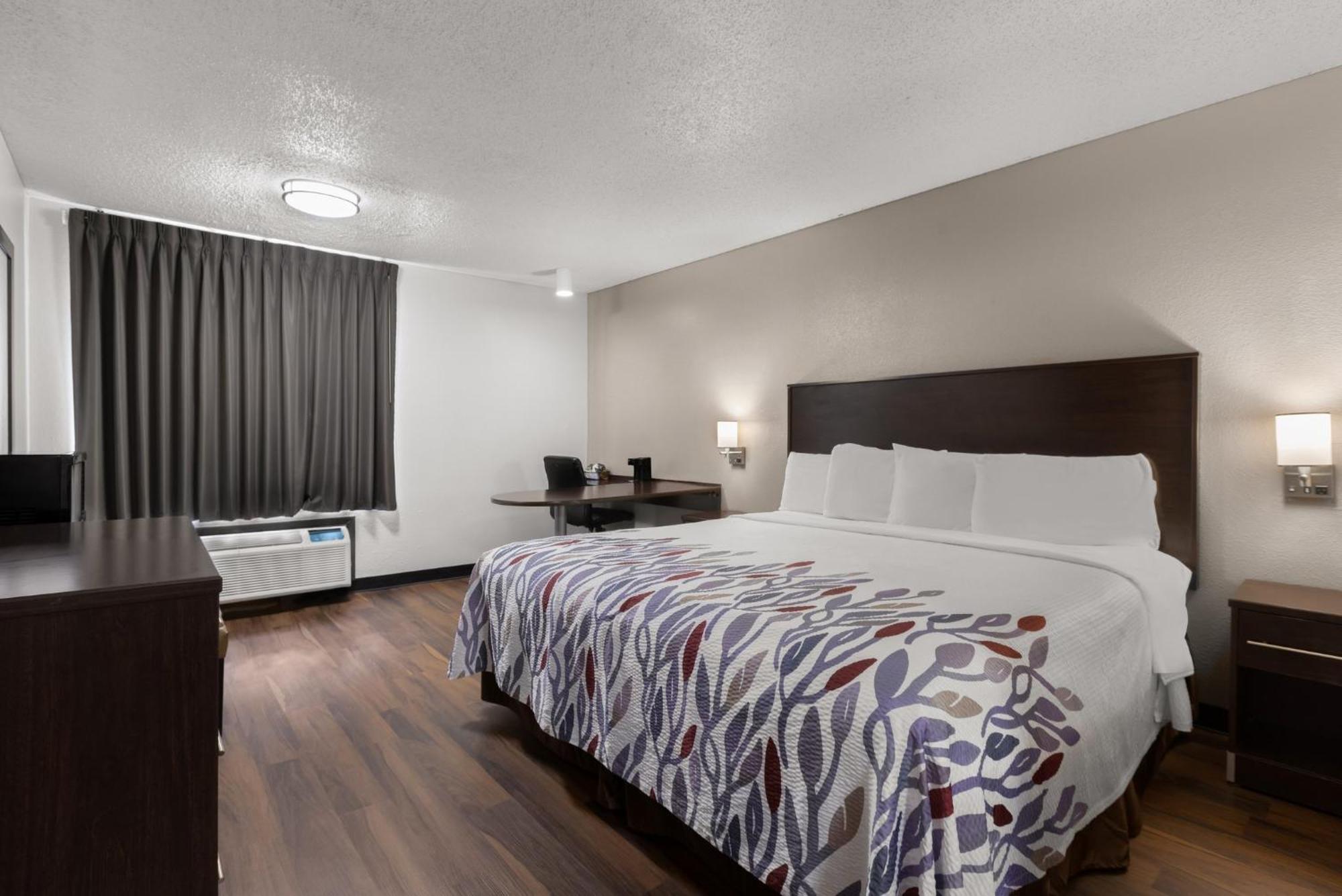 Red Roof Inn&Suites Savannah Airport Pooler Bagian luar foto