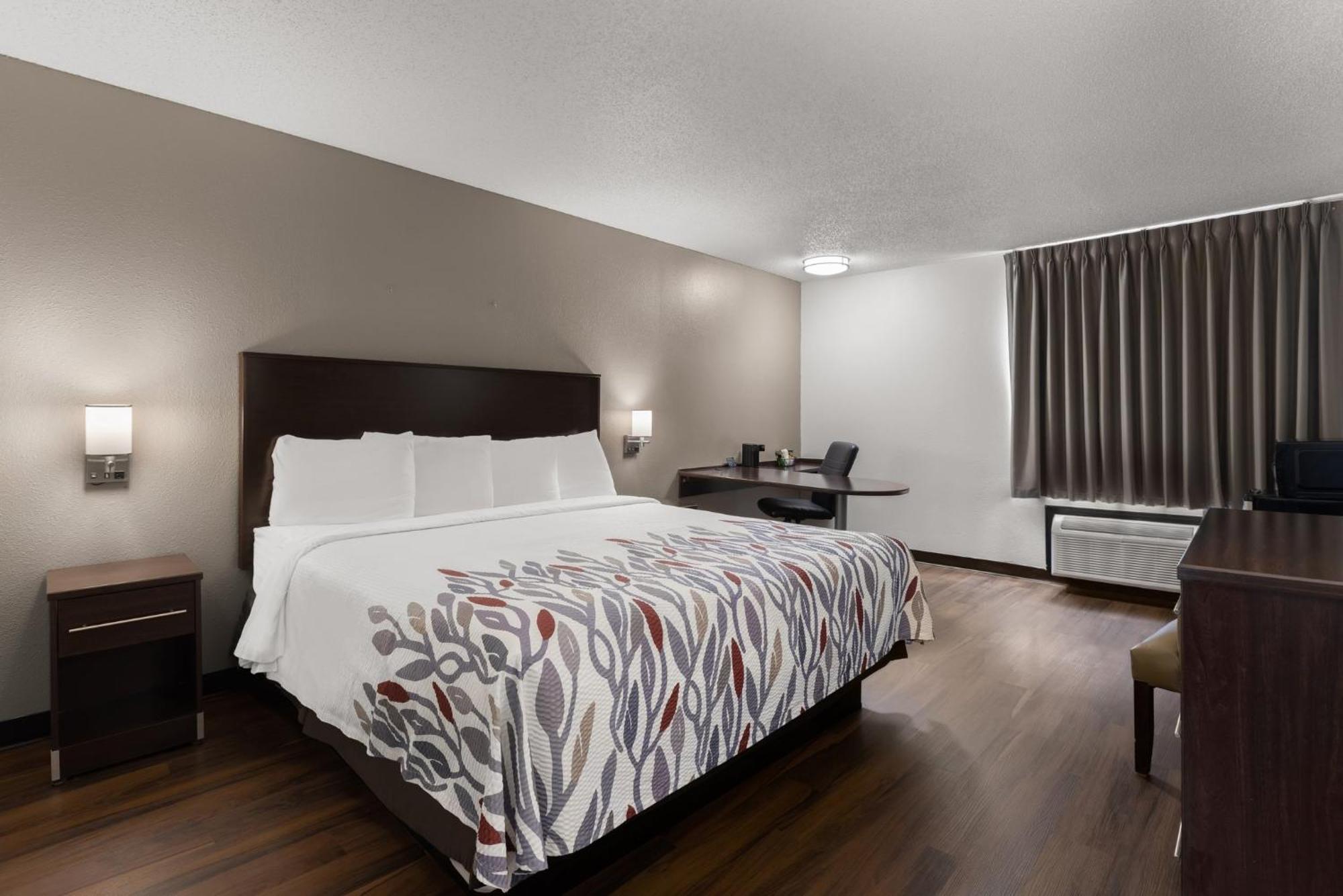 Red Roof Inn&Suites Savannah Airport Pooler Bagian luar foto