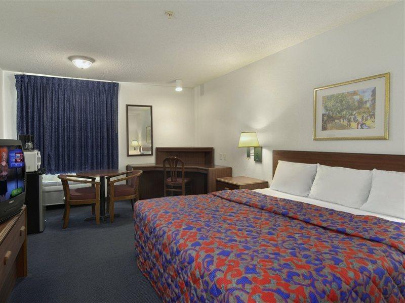 Red Roof Inn&Suites Savannah Airport Pooler Ruang foto