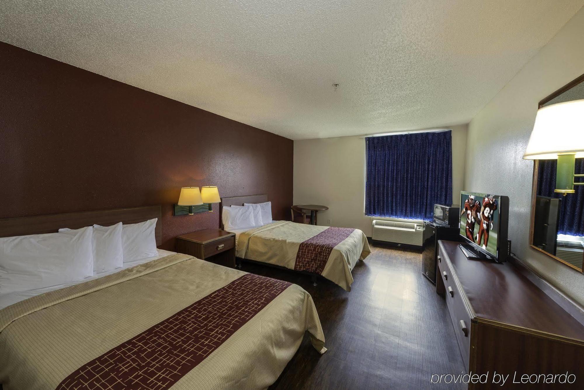 Red Roof Inn&Suites Savannah Airport Pooler Bagian luar foto