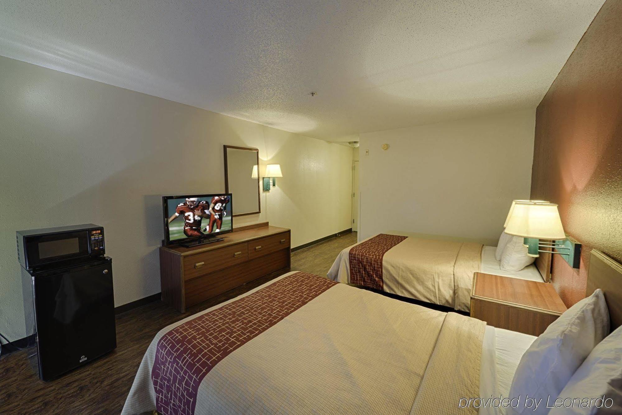 Red Roof Inn&Suites Savannah Airport Pooler Bagian luar foto